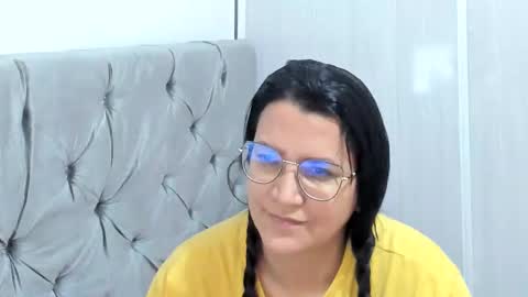 Snapshot of marilyn_garcia chatting on January 12, 4:40 pm MARILYN SEXY online show from January 12, 4:40 pm