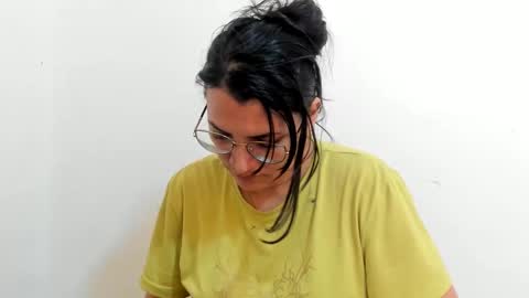 Snapshot of marilyn_garcia chatting on September 17, 4:43 pm MARILYN SEXY online show from September 17, 4:43 pm