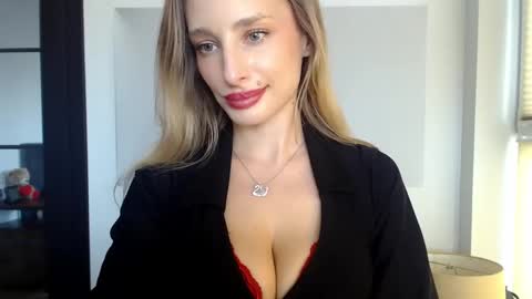 MarilynDevilish online show from February 22, 11:35 am