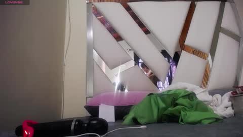 marilynetthan online show from September 29, 1:21 pm