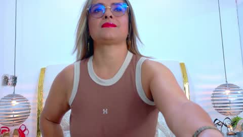 Marilyn Vega online show from April 17, 9:28 pm