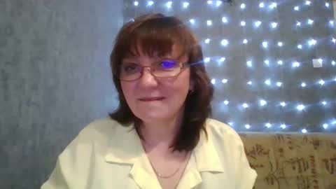 marinamrs online show from December 21, 10:49 pm