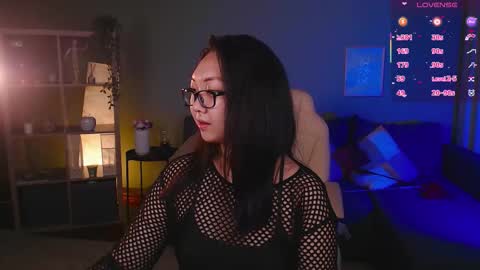 Marine  online show from September 26, 2:25 pm