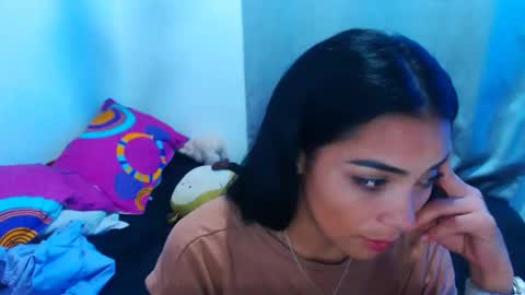 Snapshot of marisajara_ chatting on December 16, 4:23 am marisa online show from December 16, 4:23 am