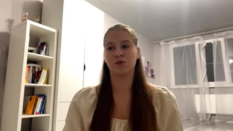Amelia online show from September 19, 4:11 pm
