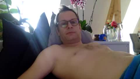 Little Mark online show from March 11, 7:46 am