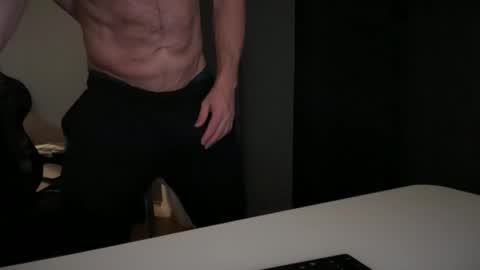 mark9222222 online show from October 23, 7:26 pm