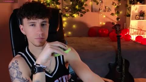 mark_caron online show from February 21, 9:51 pm