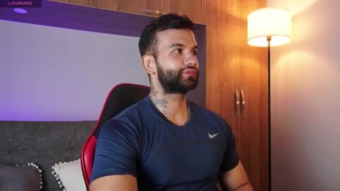 Mark online show from January 6, 11:42 pm