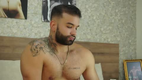 Snapshot of mark_hazze chatting on February 7, 9:58 pm Mark online show from February 7, 9:58 pm