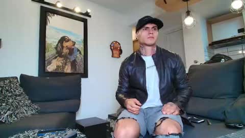 Snapshot of marko_toro__ chatting on September 10, 11:50 pm Sebastian online show from September 10, 11:50 pm