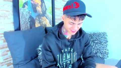 Snapshot of marko_toro__ chatting on December 23, 3:00 pm Sebastian online show from December 23, 3:00 pm