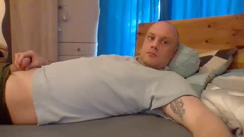 markus_7 online show from April 8, 1:47 pm