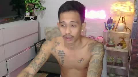 marlmoreno10 online show from April 16, 12:27 pm