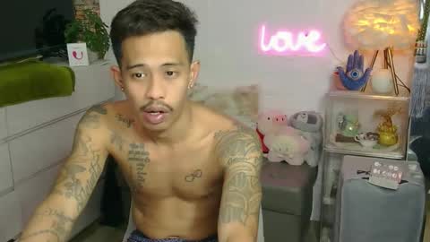 marlmoreno10 online show from March 24, 5:24 am