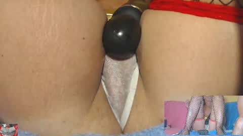   online show from August 8, 12:37 pm