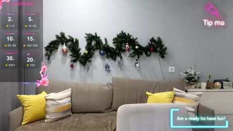 Snapshot of marrycolins chatting on December 25, 2:14 am marrycolins online show from December 25, 2:14 am