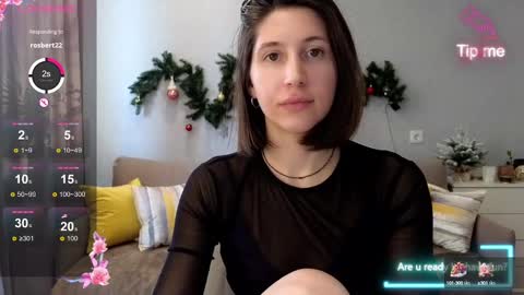 Snapshot of marrycolins chatting on December 23, 5:39 am marrycolins online show from December 23, 5:39 am