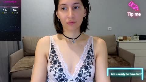 Snapshot of marrycolins chatting on December 14, 2:22 am marrycolins online show from December 14, 2:22 am
