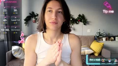 Snapshot of marrycolins chatting on January 1, 3:34 am marrycolins online show from January 1, 3:34 am