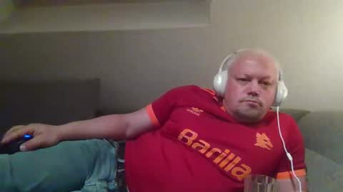 mars0481 online show from March 14, 9:30 pm