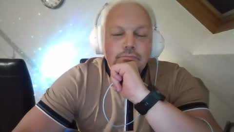 mars0481 online show from July 30, 11:16 pm