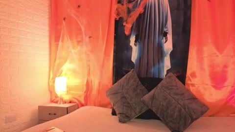 marscarlett online show from October 7, 4:30 am