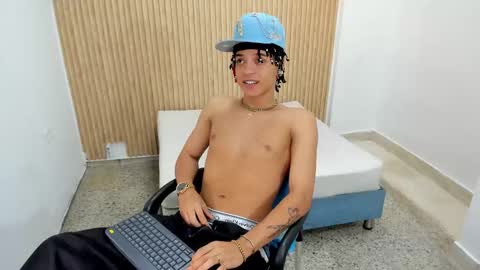 MARSHALL online show from November 6, 1:25 pm