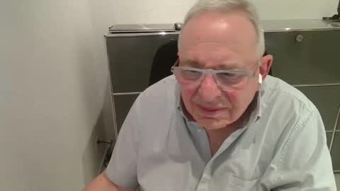 martin_1947 online show from February 23, 10:01 pm