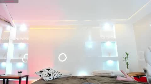 Snapshot of martina_mayers chatting on February 17, 8:16 pm Martina online show from February 17, 8:16 pm