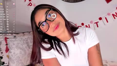 Snapshot of martina_monst chatting on February 18, 12:26 am martina Monst online show from February 18, 12:26 am