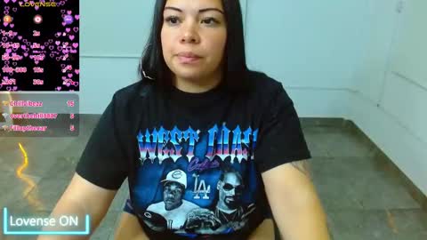 Snapshot of martina_tay chatting on March 3, 6:04 am Hey im martina online show from March 3, 6:04 am
