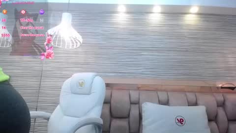 Snapshot of martina_touss chatting on March 8, 6:05 pm martina touss online show from March 8, 6:05 pm