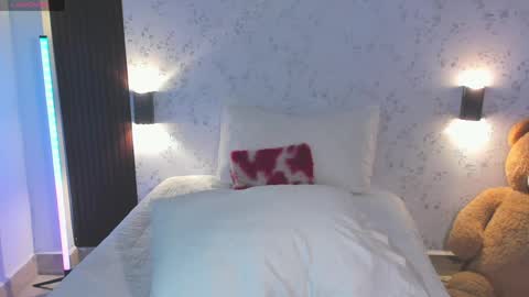 martina Bianchi  online show from April 16, 9:39 pm