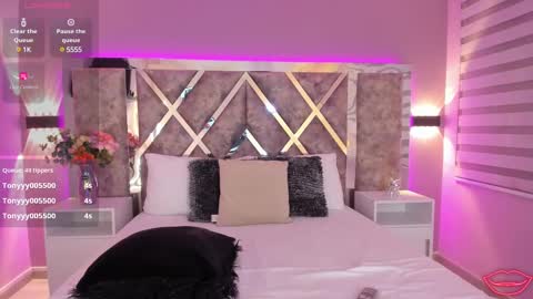 Snapshot of martinagarcia__ chatting on March 4, 10:49 pm Martina Garcia online show from March 4, 10:49 pm