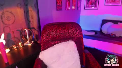 Val online show from February 12, 1:09 am