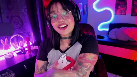 Val online show from December 21, 4:41 am