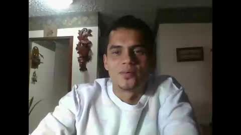 Gaelmonfils2153 online show from May 5, 9:42 pm