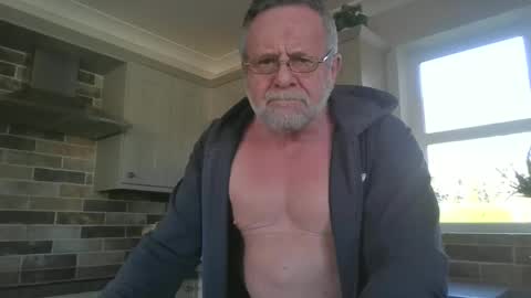 martinrgbxxxx online show from February 2, 2:34 pm