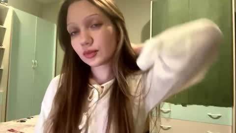 Emily online show from September 26, 8:39 pm