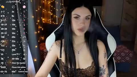 Snapshot of mary___moore chatting on December 27, 5:20 am Maria online show from December 27, 5:20 am