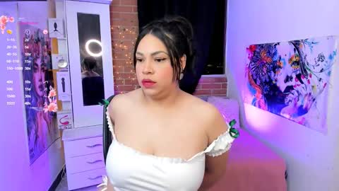 Snapshot of mary_bruss chatting on September 15, 1:40 am online show from September 15, 1:40 am