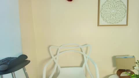 mary_cute9 online show from April 13, 12:31 pm