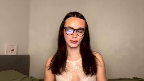 Mary online show from November 17, 7:27 pm