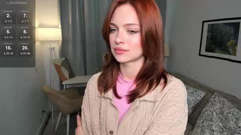 Snapshot of mary_in_red chatting on September 12, 8:27 am Mary online show from September 12, 8:27 am