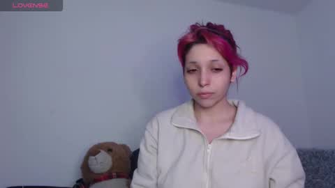                      100   online show from October 11, 12:21 pm