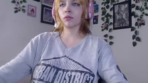 Snapshot of mary_janness chatting on January 9, 10:20 pm 100 online show from January 9, 10:20 pm