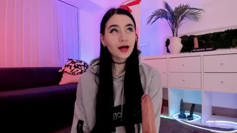 Mary online show from April 3, 6:31 am