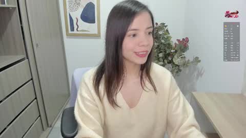 Snapshot of mary_mae chatting on February 17, 4:31 am Girl of your dreams online show from February 17, 4:31 am