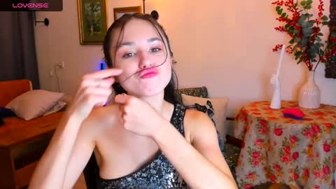 Mary online show from January 19, 1:21 am